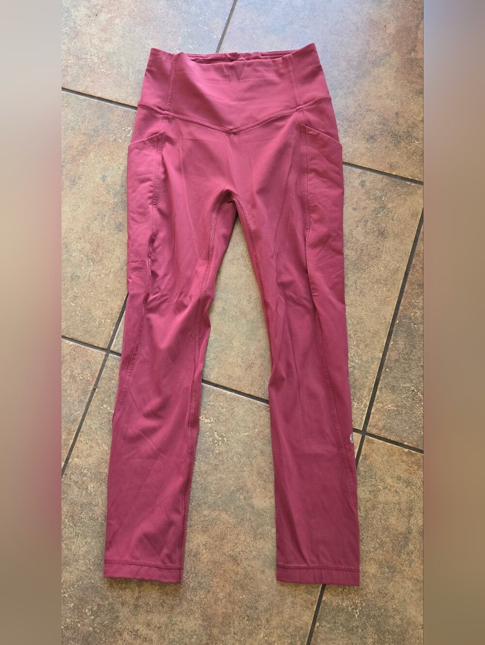 Lululemon Fast and Free High-Rise Tight 25" Red Merlot Size 4